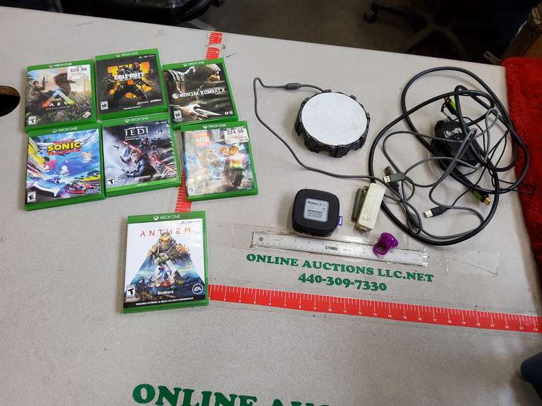 XBOX ONE GAMES WITH WIRES 1 Online Auctions LLC