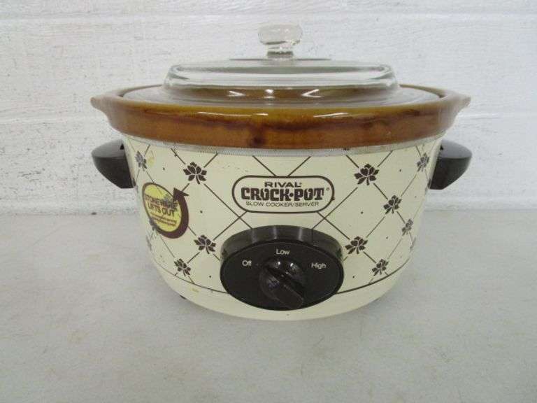 Rival Crock Pot w/Removable Insert Oberman Auctions