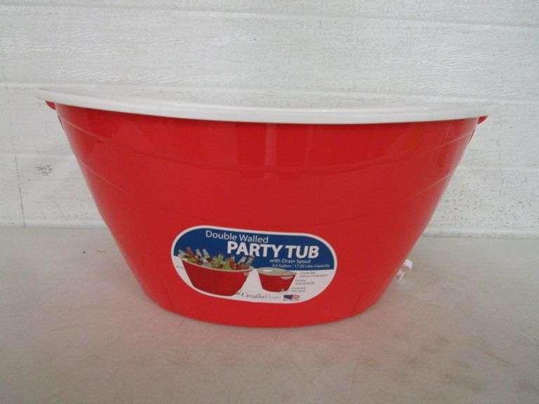 Double Walled Party Tub w/Drain Spout Oberman Auctions