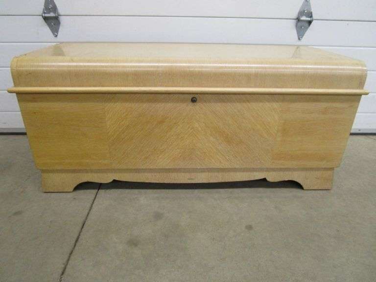 MCM Lane Blond Oak Cedar Chest Oberman Auctions