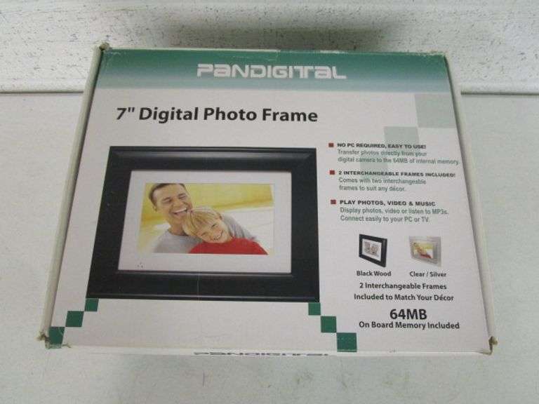 Pandigital 7" Photo Frame Oberman Auctions