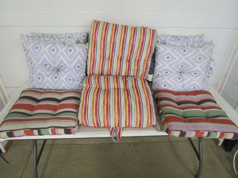 10 Lawn Chair Cushions Oberman Auctions