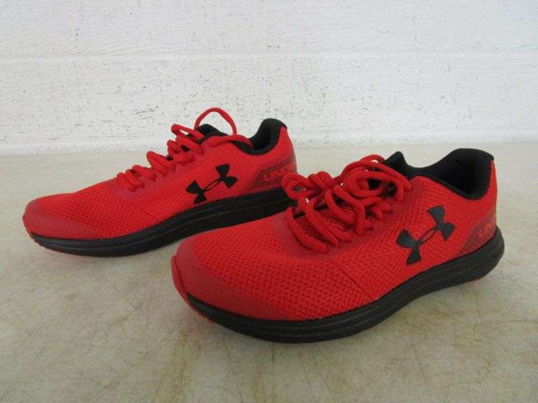 Pair of Under Armour Youth Shoes New Oberman Auctions