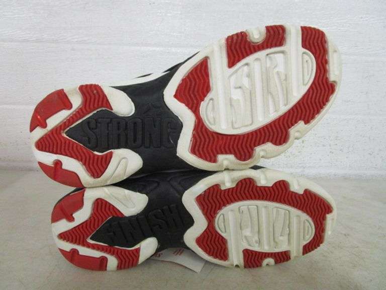 hakeem olajuwon basketball shoes