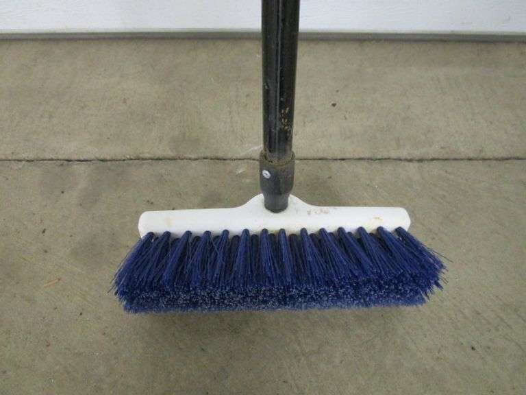 Ecolab 10" Deck Brush & Ecolab 20" Squeegee Oberman Auctions