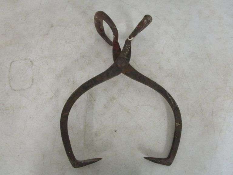 Gifford Wood Co. Ice Tongs Oberman Auctions