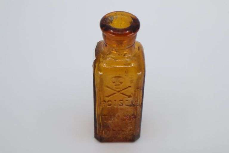 Antique Poison Bottle, Amber Glass, Poison Tinct I Pacific Auctions
