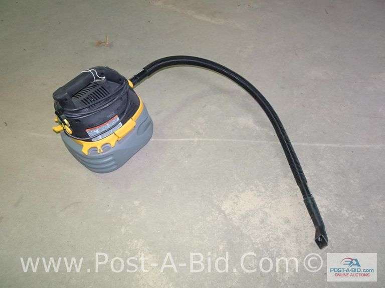 Stinger Wet/Dry Vac Elsenpeter Auctions & Real Estate, Inc. dba Post