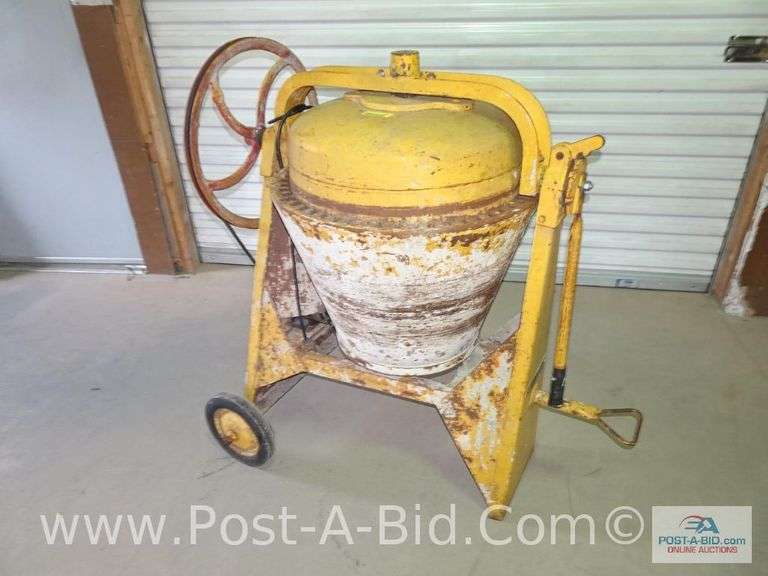 Gilson Cement Mixer, Elsenpeter Auctions & Real Estate, Inc. dba Post