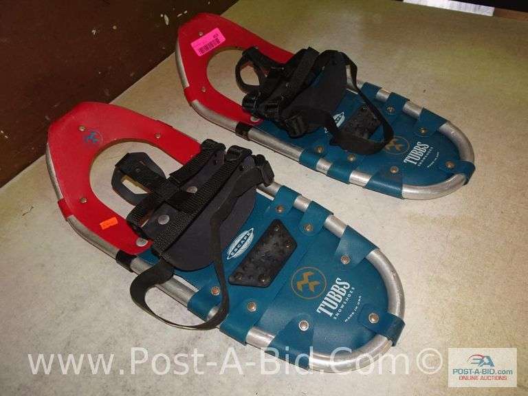 Tubbs Snowshoes Escape. 453 Elsenpeter Auctions & Real Estate, Inc