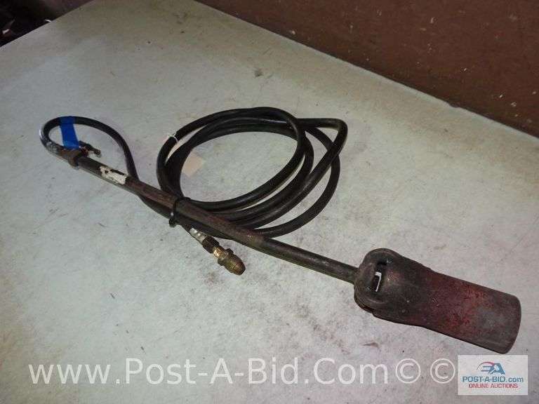 LP Rose Bud Burner. Elsenpeter Auctions & Real Estate, Inc. dba Post
