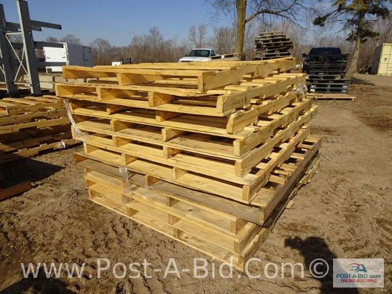 10Large Wood Pallets. Elsenpeter Auctions & Real Estate, Inc. dba