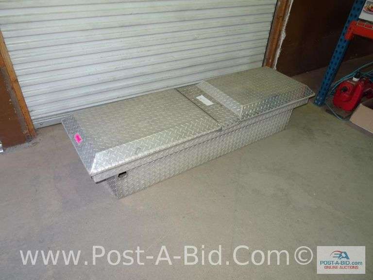 2Door Pick Up Toolbox, Alumin Elsenpeter Auctions & Real Estate, Inc
