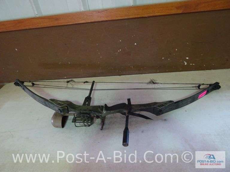 Elite Compound Bow With Quiver Elsenpeter Auctions & Real Estate, Inc