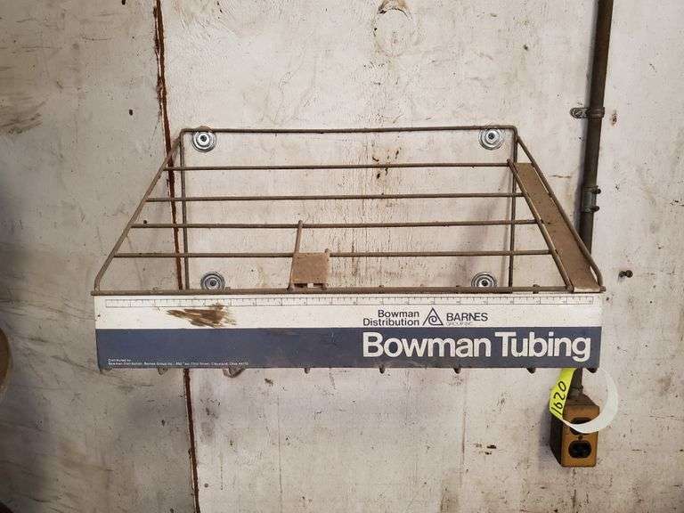 Bowman tubing wallmount rack Parrott