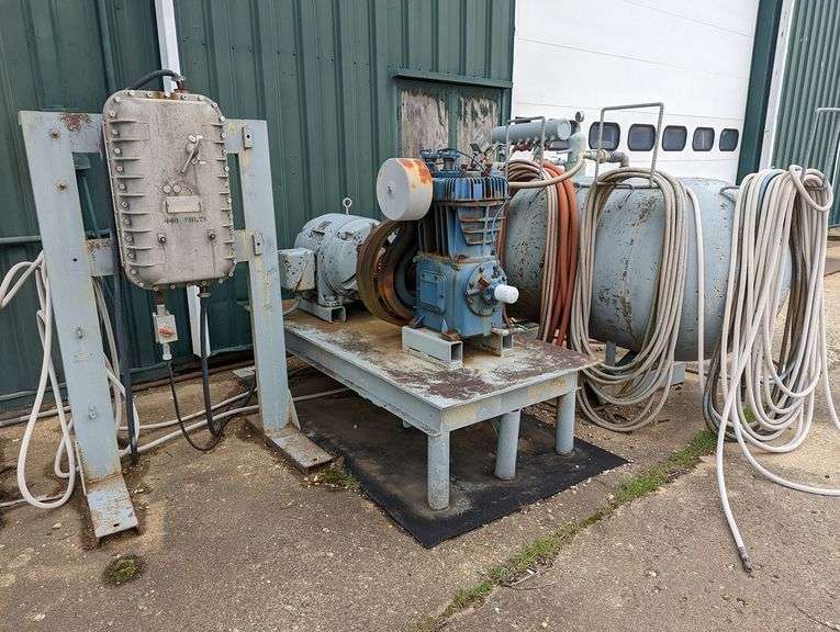 Extra heavy duty high volume air compressor system with AllisChalmers