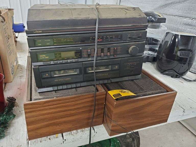 Logik cassette player, radio, and turntable, with speakers Parrott