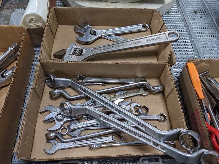 3 Craftsmen wrenches , 12,8,6 with Craftsmen socket set Parrott