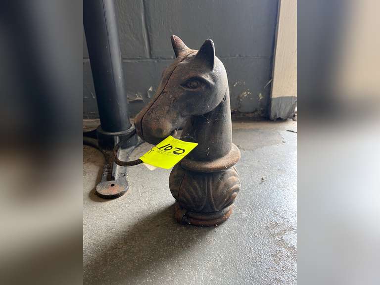 Post Horse Head Parrott Marketing Group