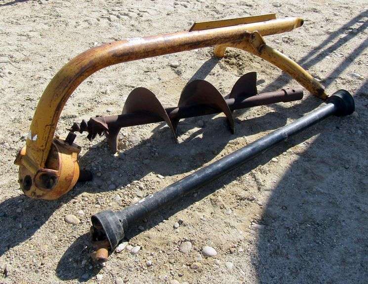 Z1047 3Point Post Hole Auger Pickett Auction Service