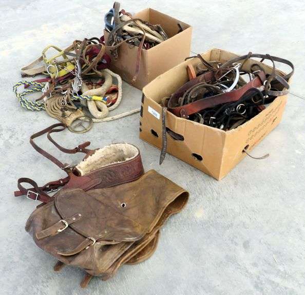 Z596 Saddle Bags + Cinches + More Tack Pickett Auction Service