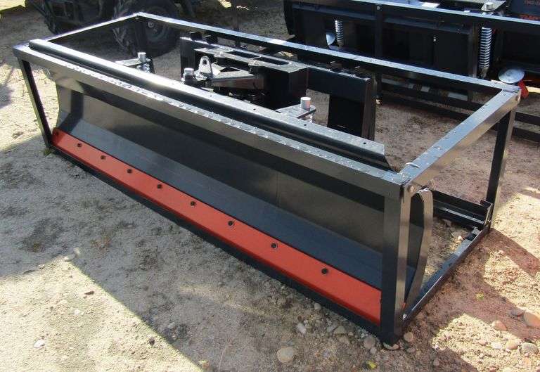 Z945 TMG Skid Steer Dozer Blade Pickett Auction Service