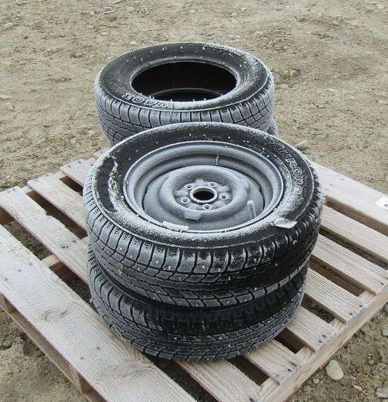 Z1539 Aurora Studded Tires + Wheels Pickett Auction Service