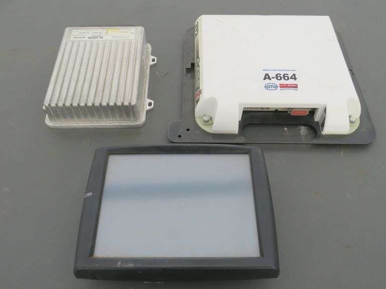 A664 Case IH GPS Pickett Auction Service