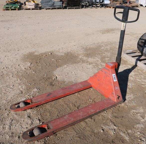 V863 BT Pallet Jack Pickett Auction Service