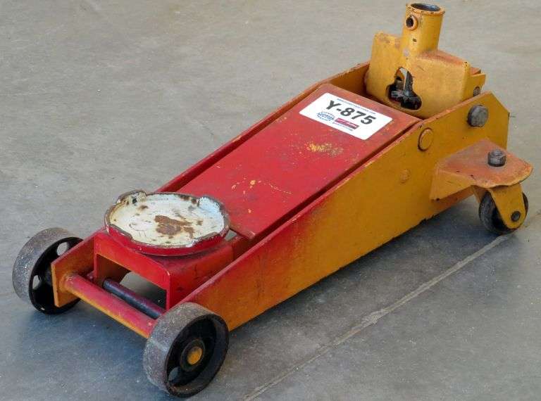 Y875 Rolling Floor Jack Pickett Auction Service