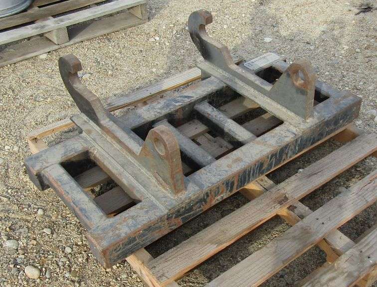 A715 Balderson Quick Attach Coupler Pickett Auction Service