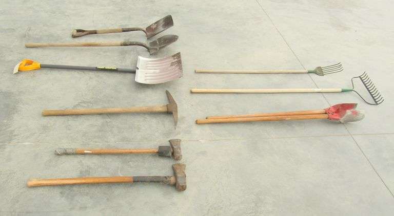 B-470 Yard Tools