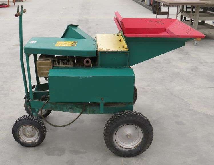 D829 WW Grinder Inc. Chipper Pickett Auction Service