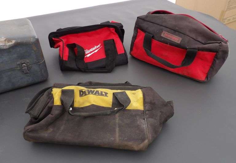 D796 Tackle Boxes + Tool Bags Pickett Auction Service