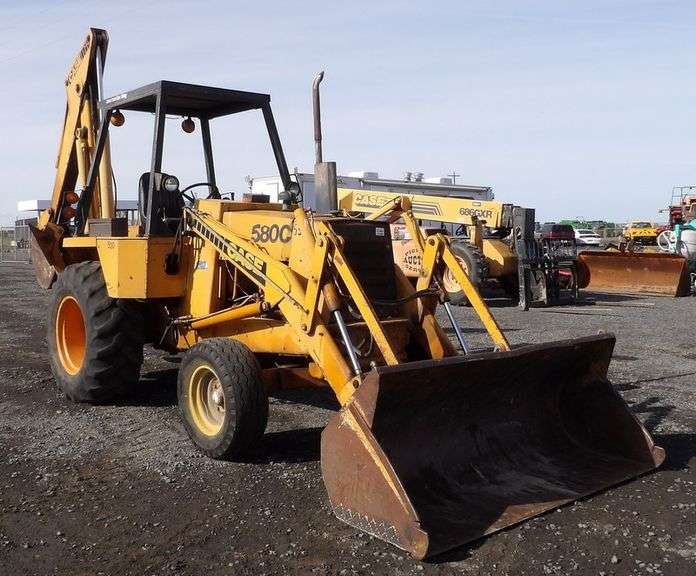 C663 Case 580C Backhoe Pickett Auction Service