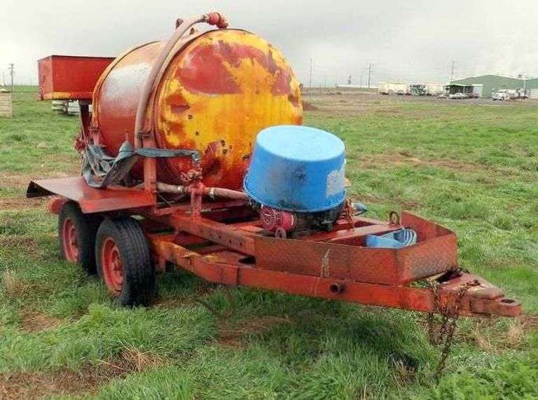 C534 Portable Water Tank + Pump Pickett Auction Service