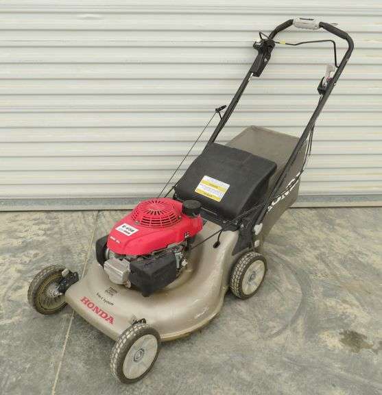 E658 Honda SelfPropelled Lawn Mower Pickett Auction Service