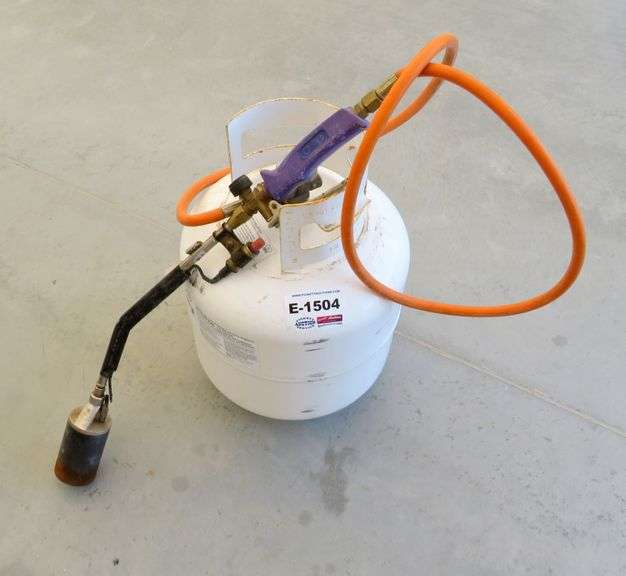 E1504 Weed Burning Torch Pickett Auction Service