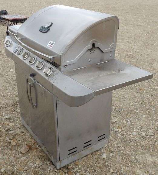 F786 Comercial Series BBQ Grill Pickett Auction Service