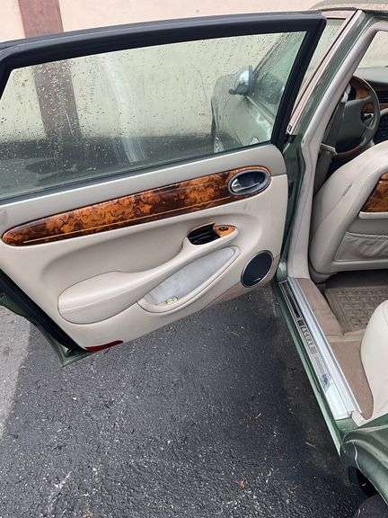 1999 JAGUAR VANDEN PLAS