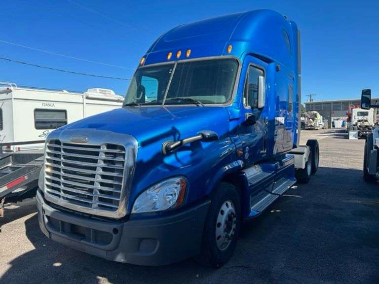 2012 FREIGHTLINER CASCADIA Peak Auto Auctions