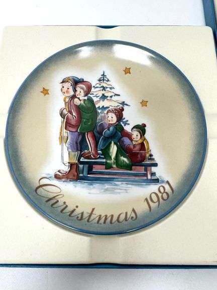 Set of Vintage Schmidt / Hummel Collectors Plates
