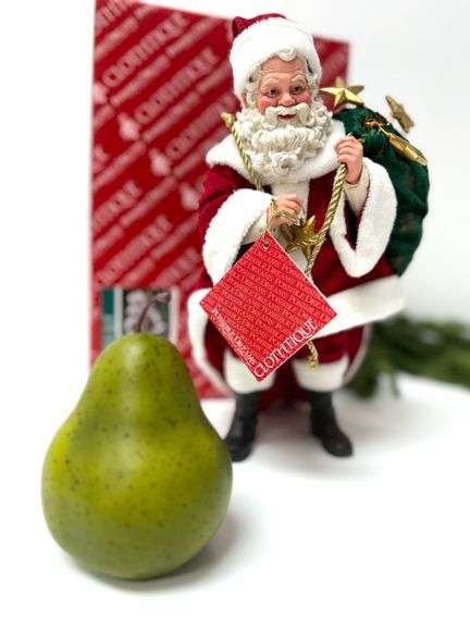 Clothtique “Catch A Falling Star” Musical Santa
