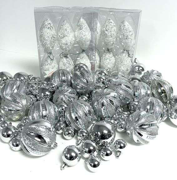Shatterproof Ornament Set