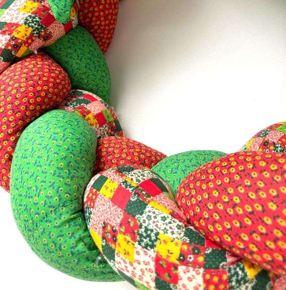 Vintage Plush Holiday Wreath
