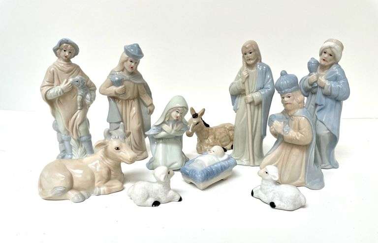Vintage Porcelain Nativity Set