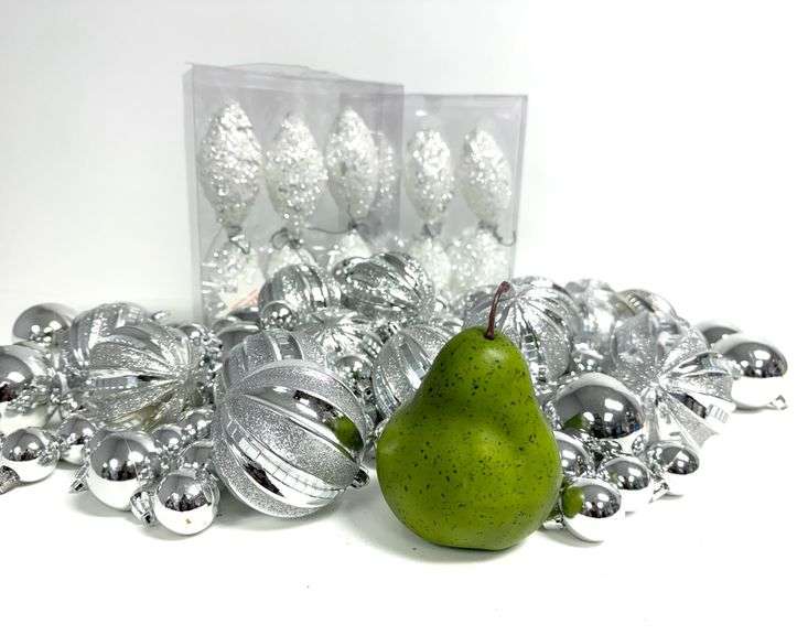Shatterproof Ornament Set