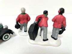 “Steppin’ Out On The Town” Department 56 Accessory Figures