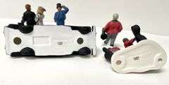 “Steppin’ Out On The Town” Department 56 Accessory Figures