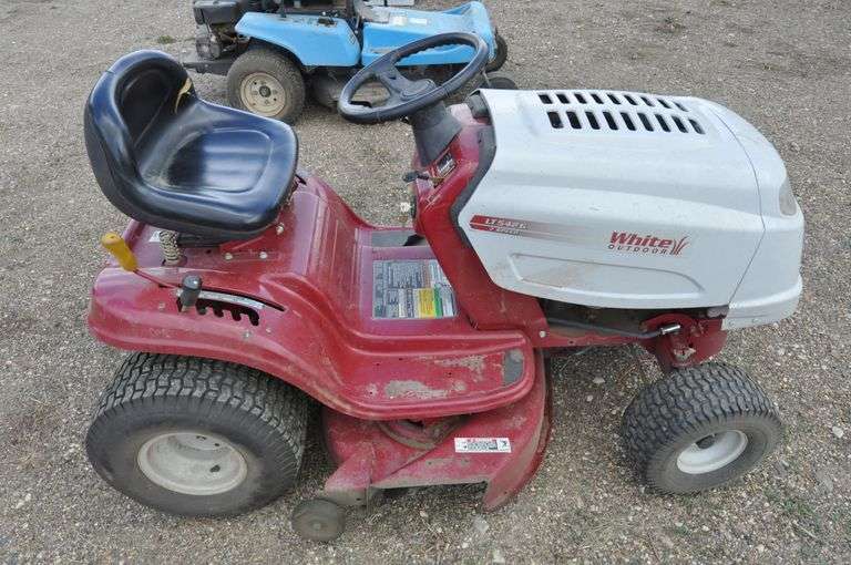 White Outdoor LT542G riding mower Peterson Land & Auction LLC
